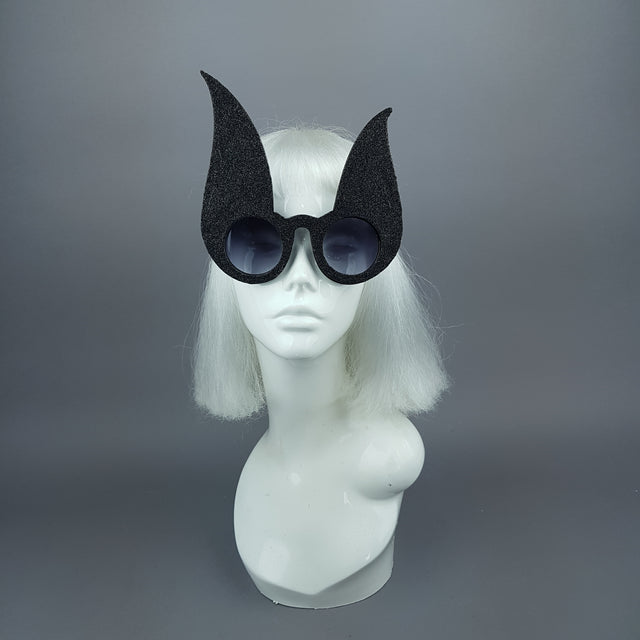 "Luppolo" Black Glitter Bunny Rabbit Ear Sunglasses