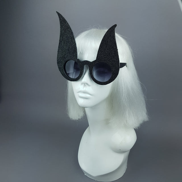 "Luppolo" Black Glitter Bunny Rabbit Ear Sunglasses