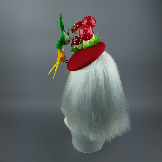 "Soen" Kissing Birds & Mushrooms Fascinator Hat