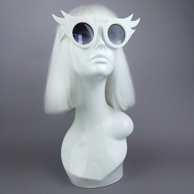 "Lashes" White Eyelash Glitter Novelty Statement Sunglasses