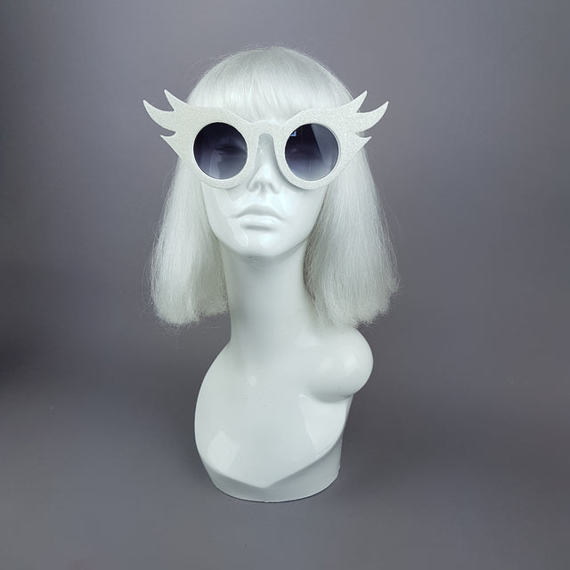 "Lashes" White Eyelash Glitter Novelty Statement Sunglasses