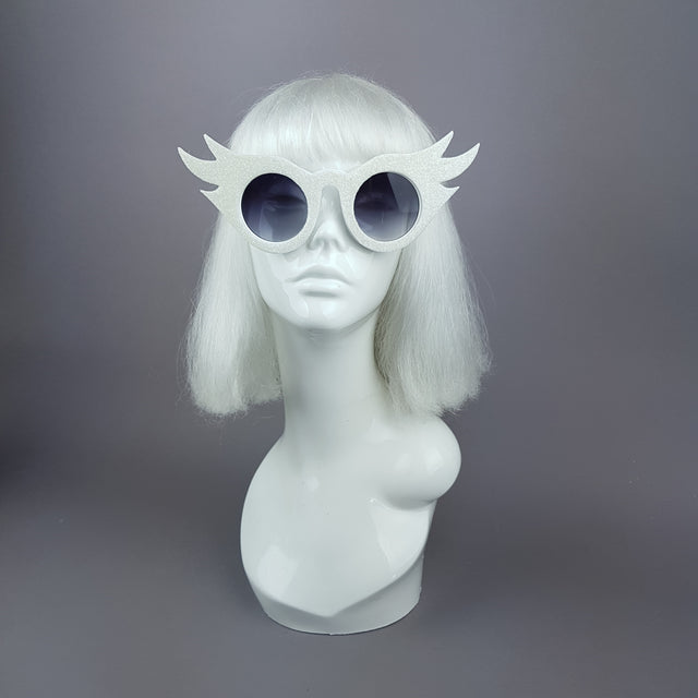 "Lashes" White Eyelash Glitter Novelty Statement Sunglasses