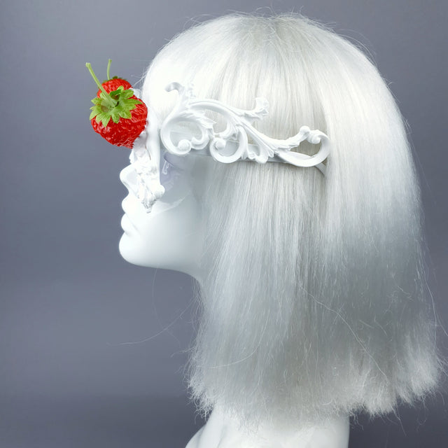 "Sahne" Strawberries & Cream Filigree Sunglasses