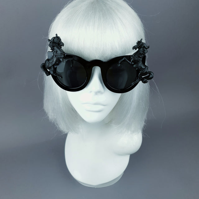 "Licorne" Black Unicorn Statement Sunglasses