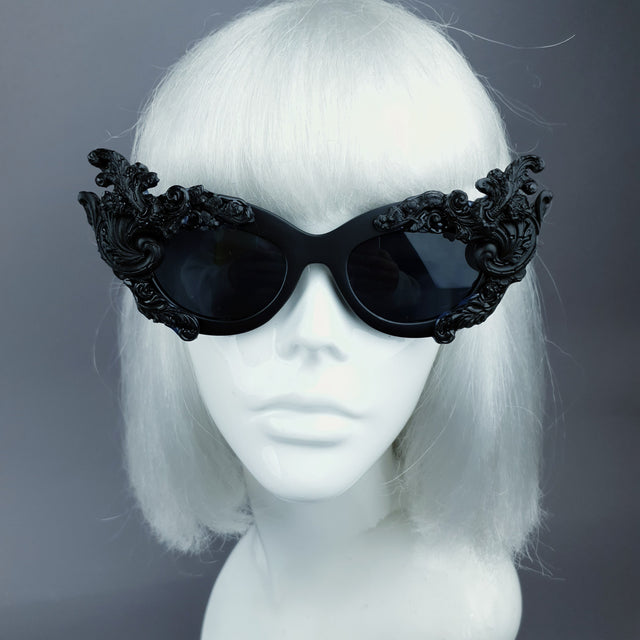 "Dysnomia" Black Filigree Catseye Sunglasses