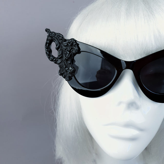 "Maila" Black Filigree Catseye Sunglasses