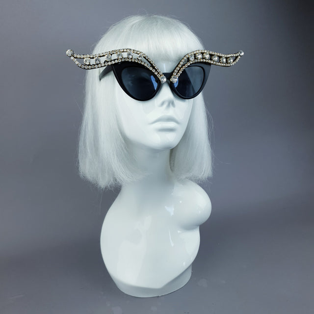 "Papillon de Nuit" Jewel Cats Eye Sunglasses
