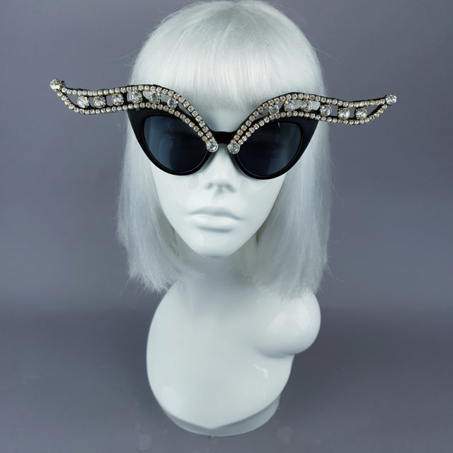 "Papillon de Nuit" Jewel Cats Eye Sunglasses