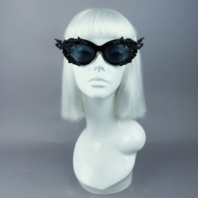 "Délerium" Black Filigree Catseye Sunglasses