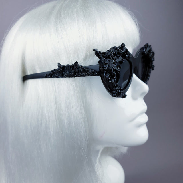 "Délerium" Black Filigree Catseye Sunglasses