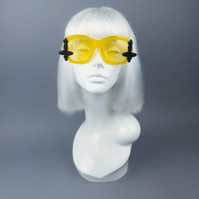 "Ophite" Yellow Unisex Sunglasses with Black Crosses