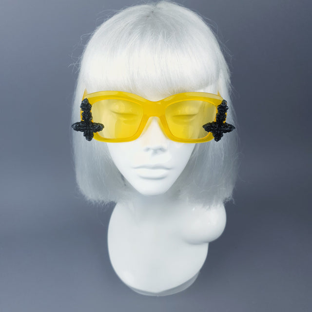 "Ophite" Yellow Unisex Sunglasses with Black Crosses