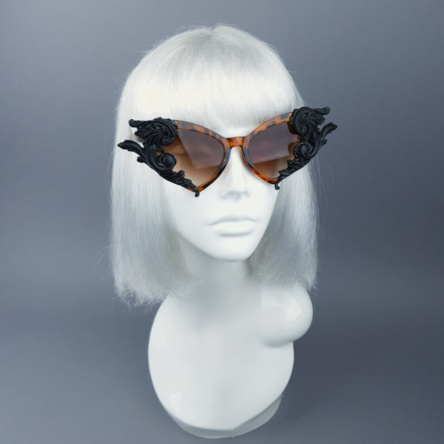 "Tantatris" Black & Tortoiseshell Filigree Catseye Sunglasses