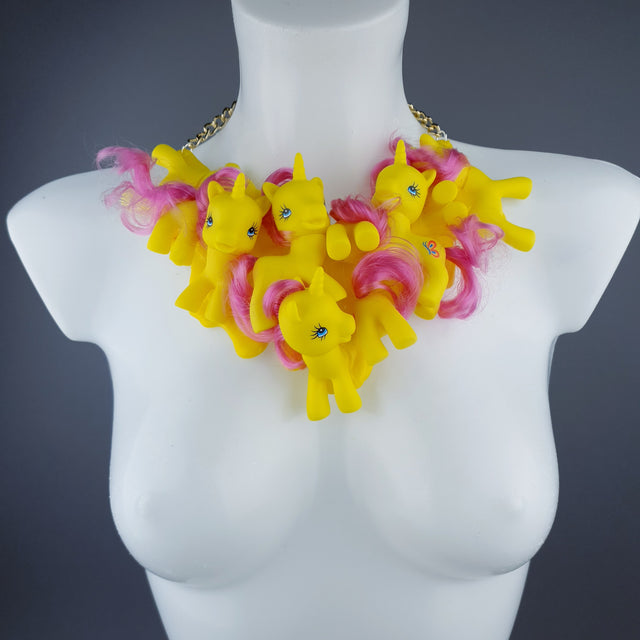 "Crema de Cavall" Yellow Ponies & Custard Neckpiece