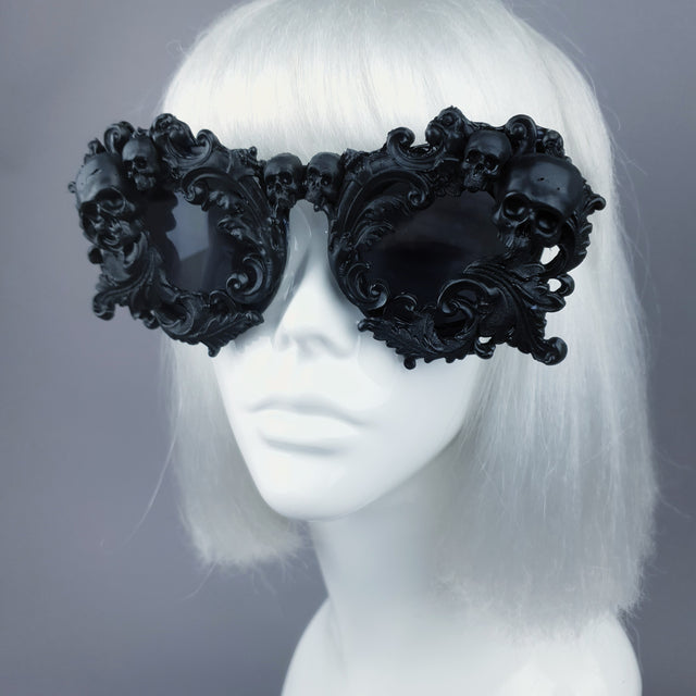 "Mabuz" Black Skull & Filigree Sunglasses