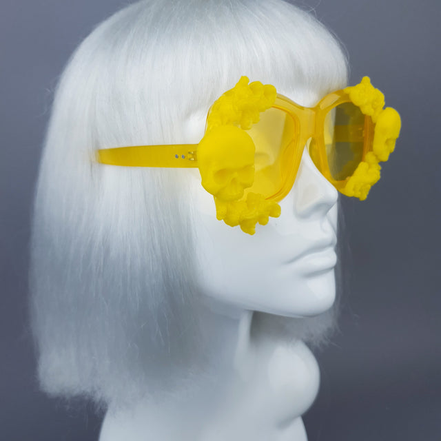 "Aurelio" Yellow Unisex Sunglasses with Skulls