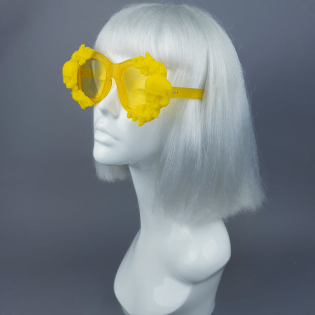 "Aurelio" Yellow Unisex Sunglasses with Skulls