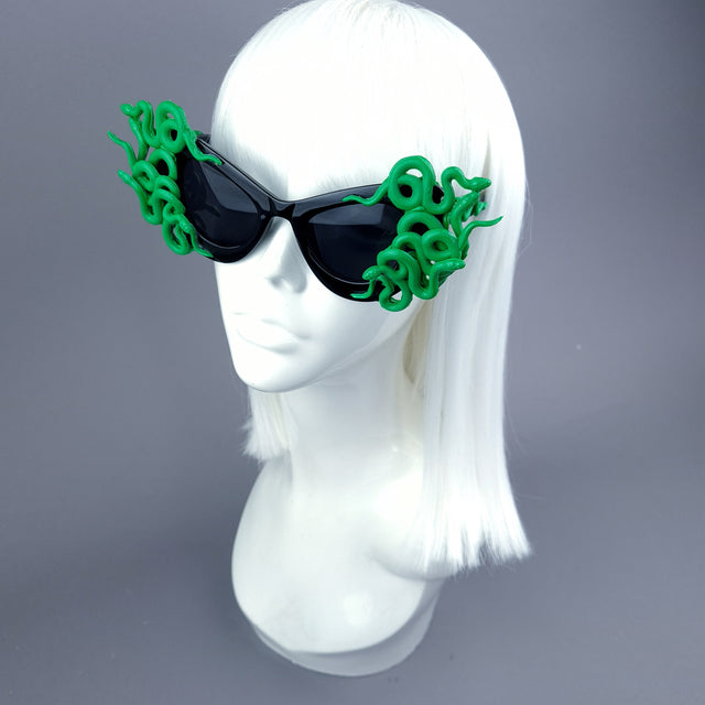 "Medusa" Green Snake Black Sunglasses