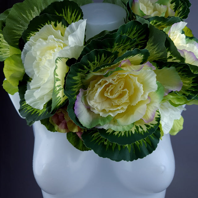 "Chou" Cabbage Neckpiece