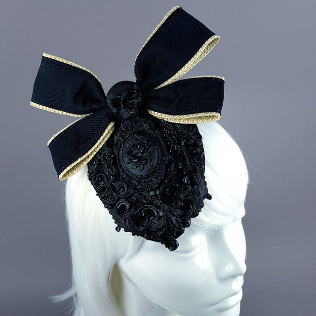 "Dorian" Black Bow & Filigree Fascinator