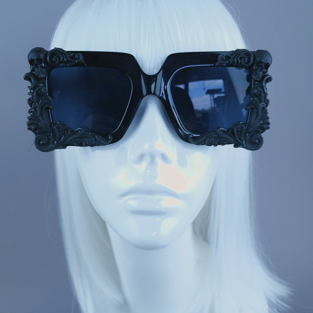 "Morte" Black Skull Filigree Unisex Square Sunglasses