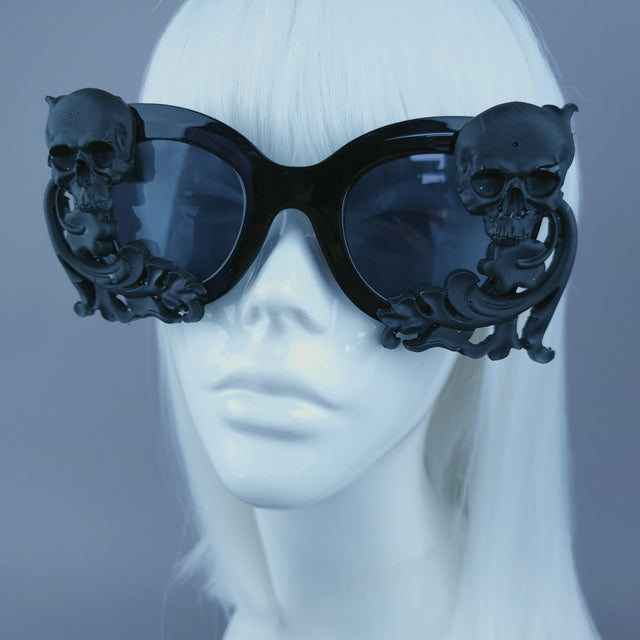 "Araysh" Black Filigree Skull Unisex Square Sunglasses