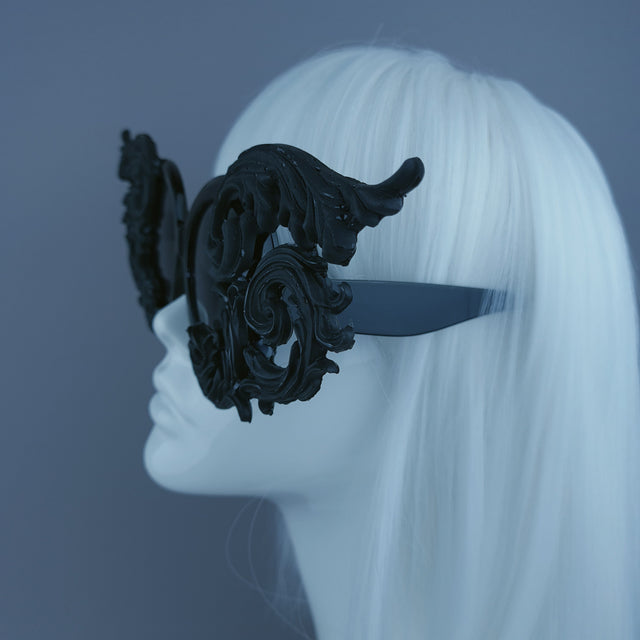 "Zaliki" Black Filigree Oversized Round Sunglasses