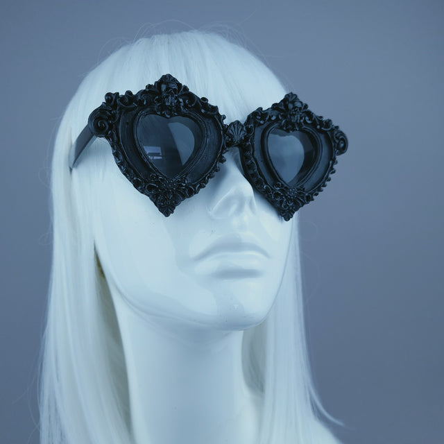 "Cordula" Small Black Filigree Heart Sunglasses