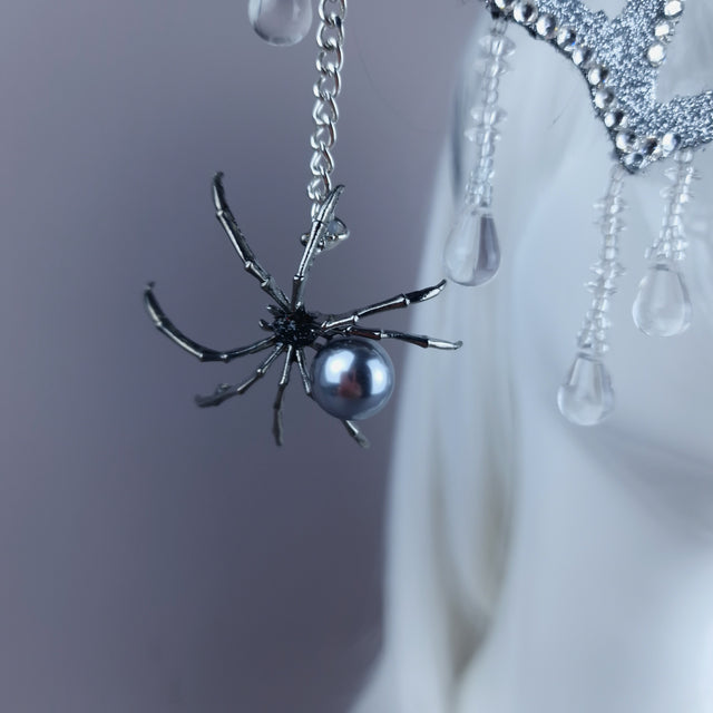 "Aranha" Silver Glitter Crystal Spider Web Cobweb Headpiece