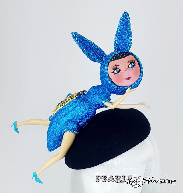 Blue sparkling doll face hat