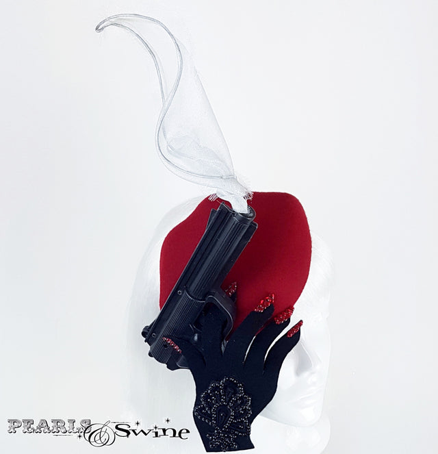 Smoking gun red lips hat