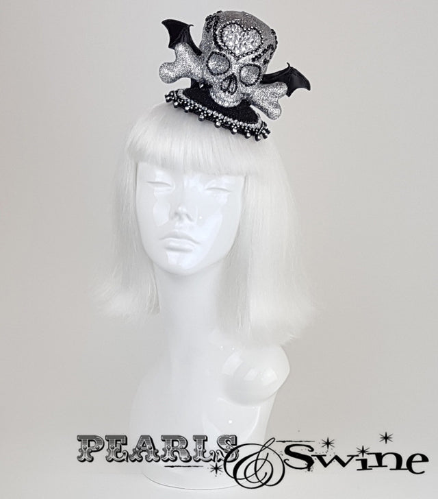Glitter bat skull goth fascinator UK