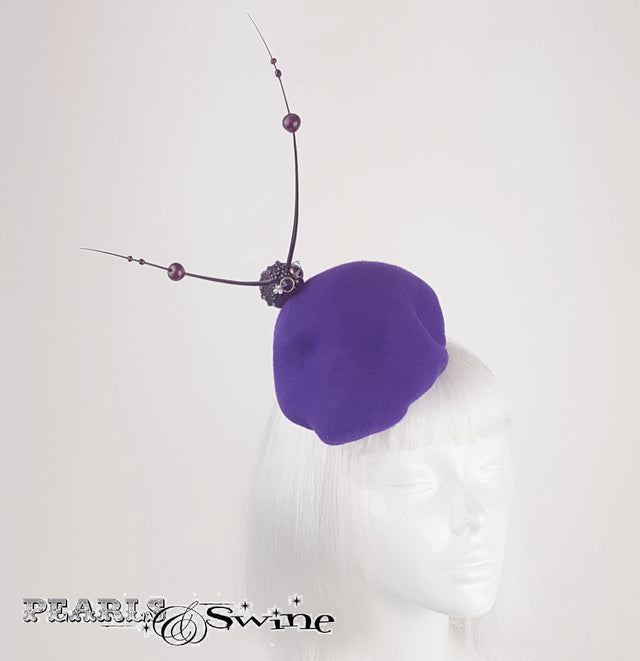 Skull hat with bug hat