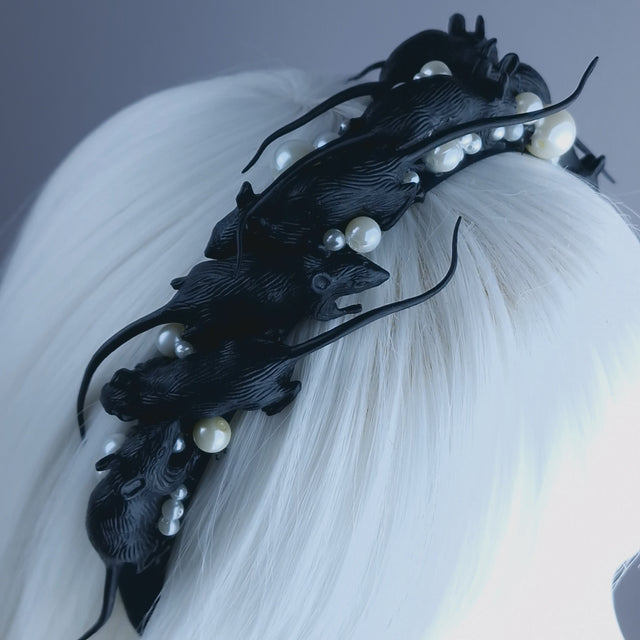 "Doon" Black Rats & Pearls Headdress