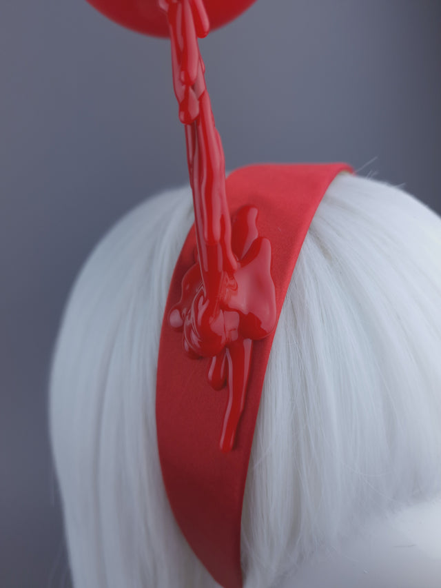 Close up for 'drips' on Alice head band