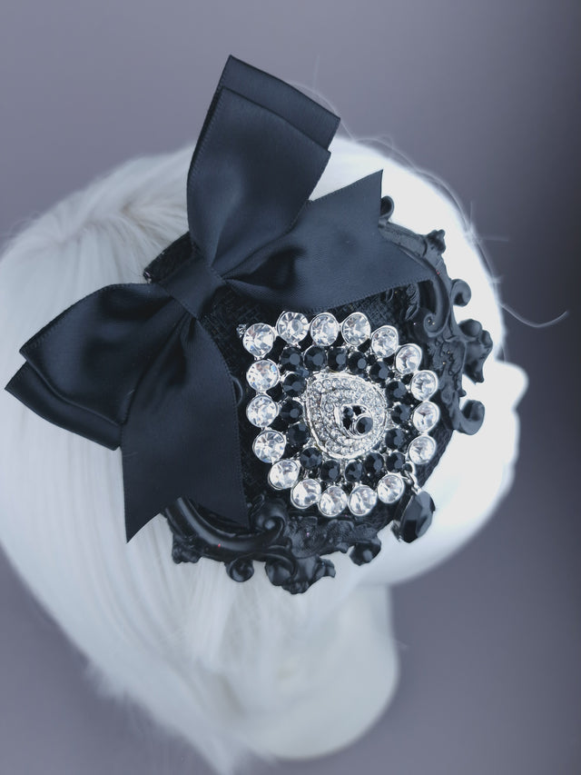 Black Jewel, Filigree & Bow Mini Fascinator
