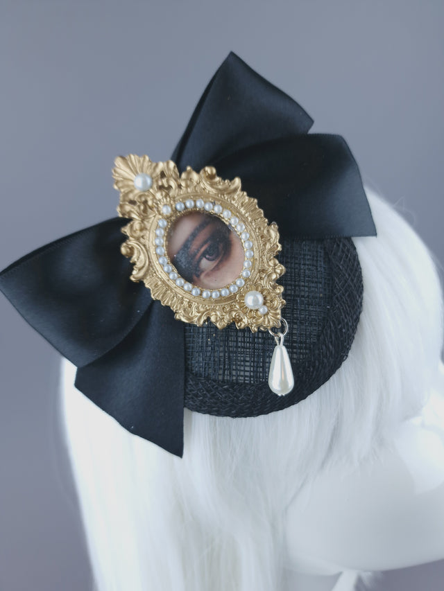 Pearls & Swine: Framed Lover's Eye Mini Fascinator "Dearest"