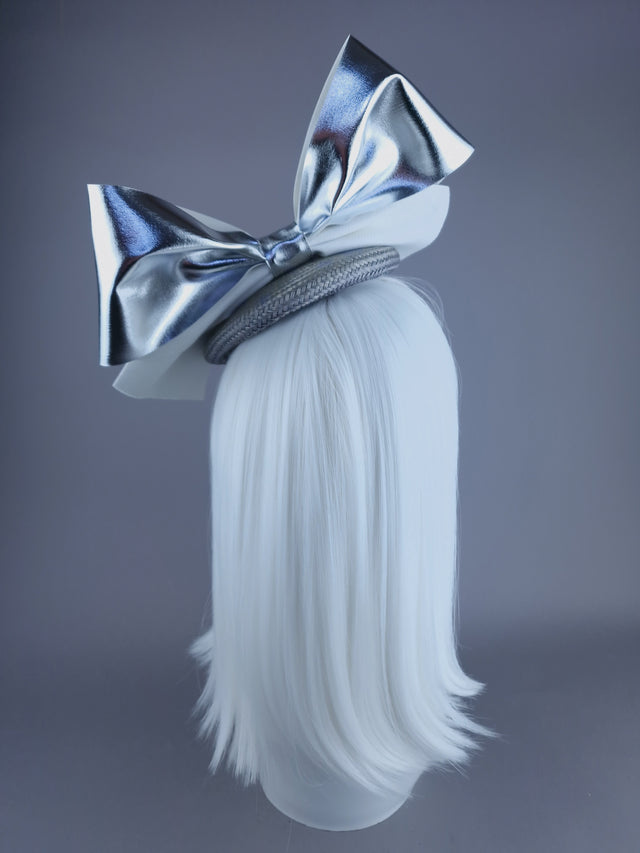 "Diella" Grey Jewel & Silver Bow Fascinator Hat