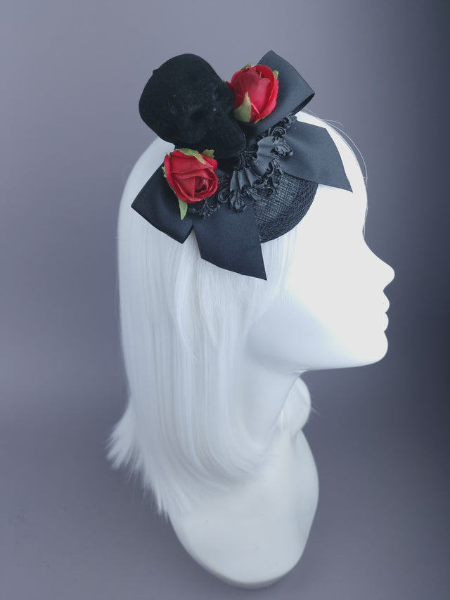 "Grimsley" Skull, Filigree & Bow Mini Fascinator