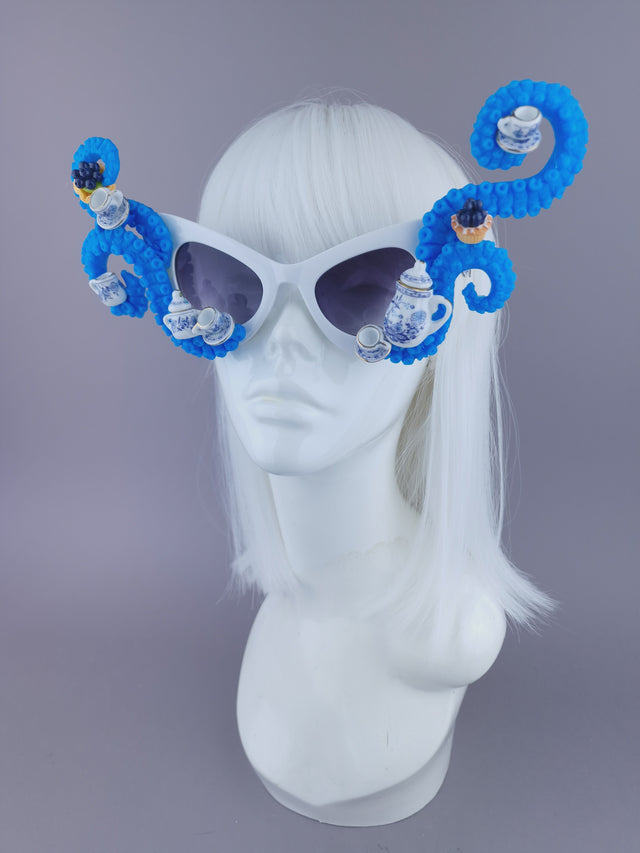 Pearls & Swine: Blue Tentacle, Tea & Cake Sunglasses "Seaparty"