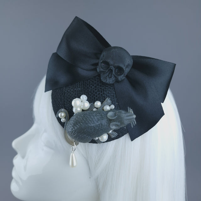 Pearls & Swine: Black Skull, Bow, Rat & Pearls Mini Fascinator "Murine"