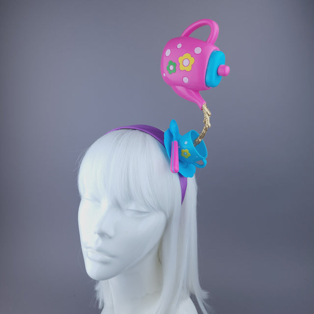 Pearls & Swine Headpiece Colourful Teapot Pouring into Teacup