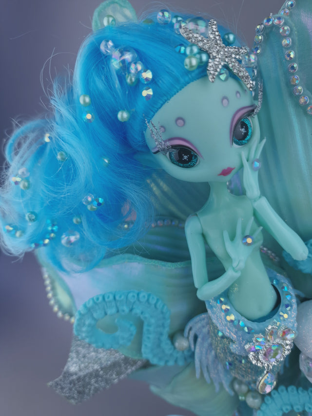 Pearls & Swine: Bespoke Commission Mermaid Headdress with Sunglasses