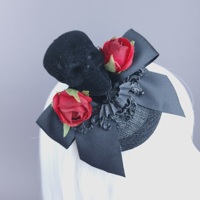 "Grimsley" Skull, Filigree & Bow Mini Fascinator