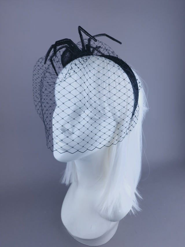 "Creep" black Glitter Spider Veil Headdress