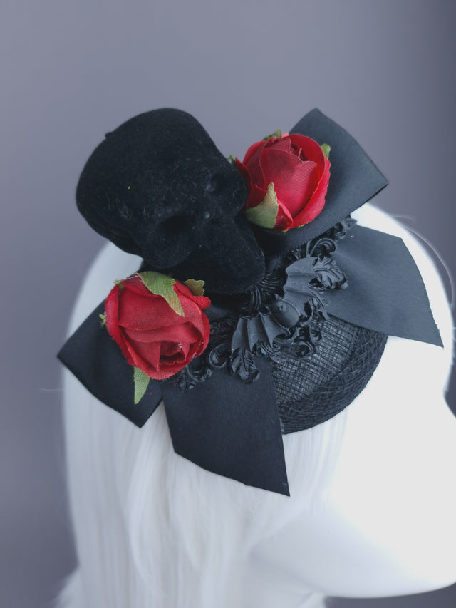 "Grimsley" Skull, Filigree & Bow Mini Fascinator