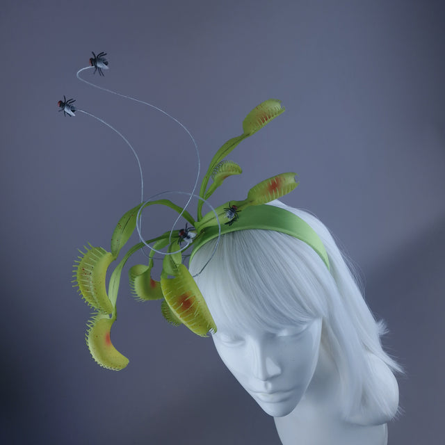 "Snap" Venus Flytrap with Flies Headdress