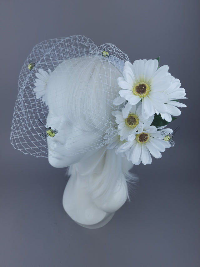 Pearls & Swine Veil Headpiece with White Daisies and Bee detail "Chapel"