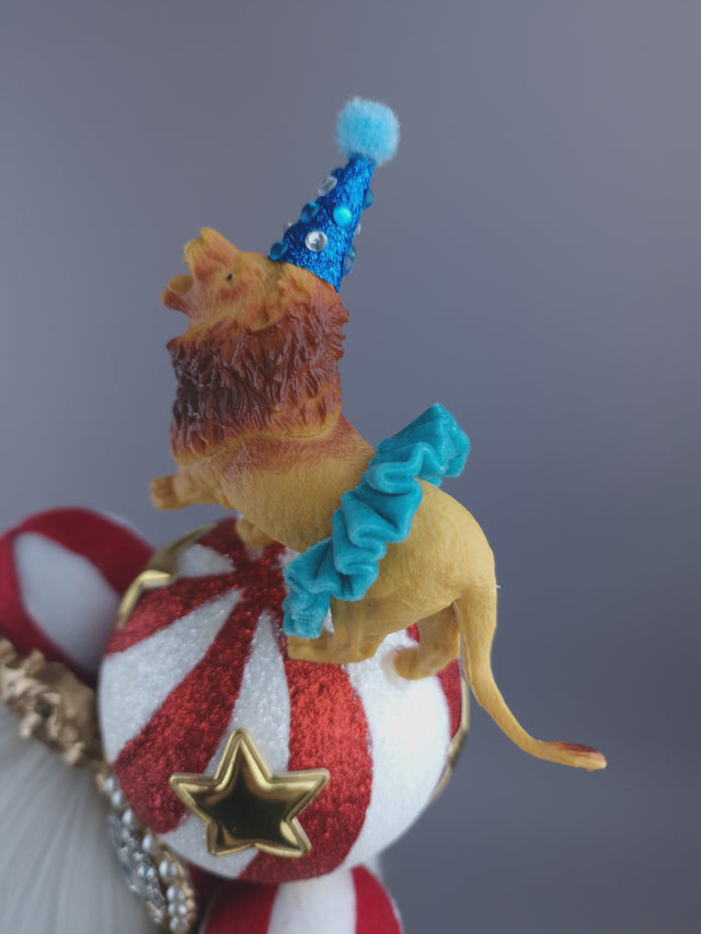 "Step Right Up!" Circus Lion Headdress