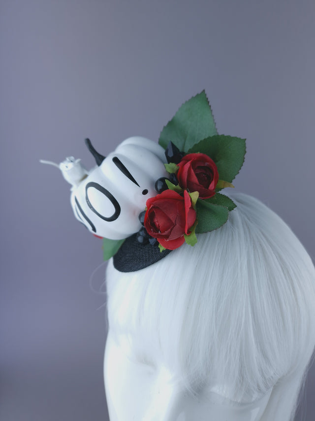 "Dreda" White Pumpkin, Ray & Roses Mini Fascinator